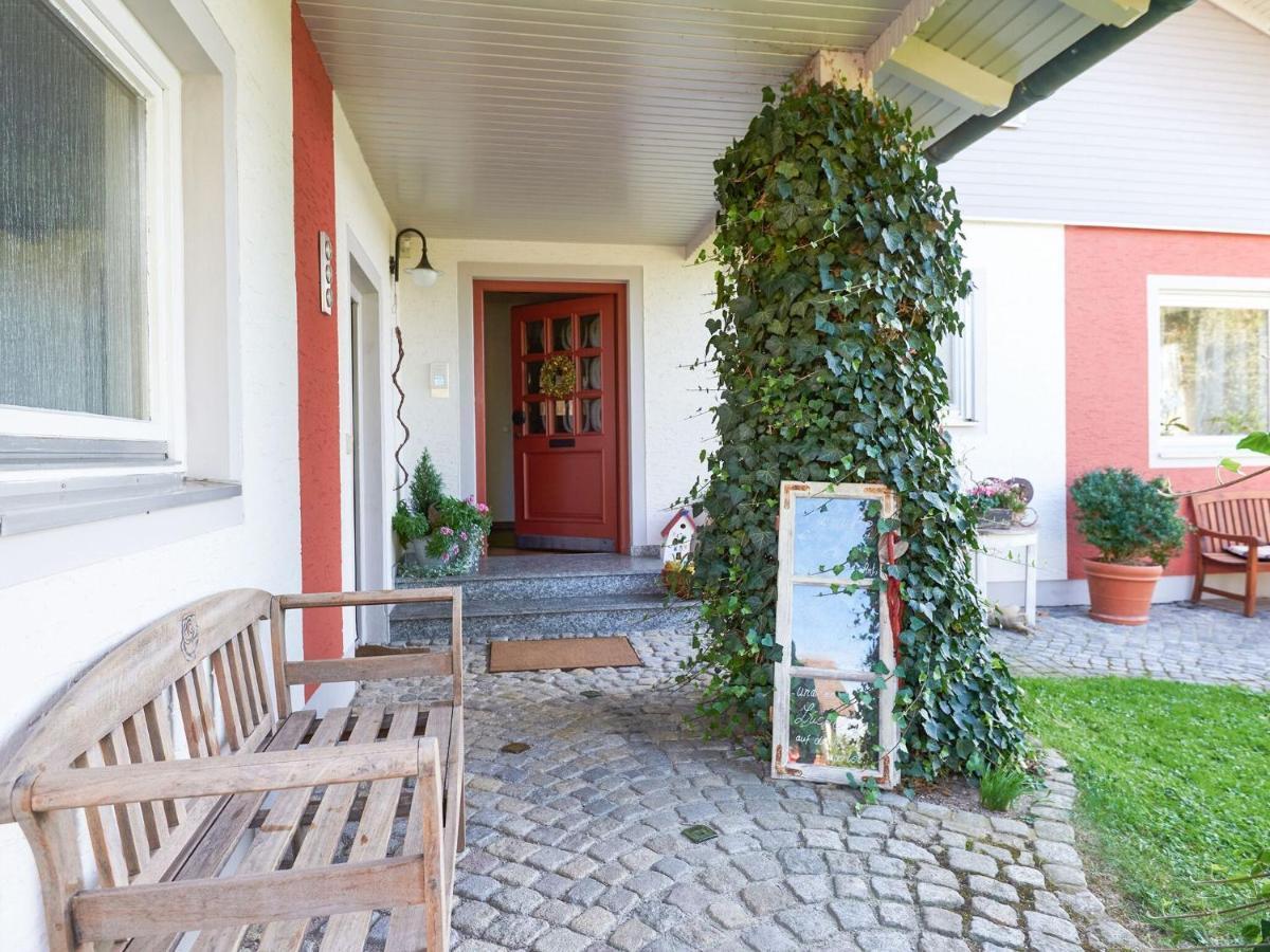 Nice Flat With Sauna Covered Terrace Garden And Tree House For Children Zandt Buitenkant foto